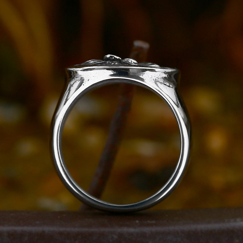 Bold Men’s Lion Head Titanium Steel Ring in Polished Finish