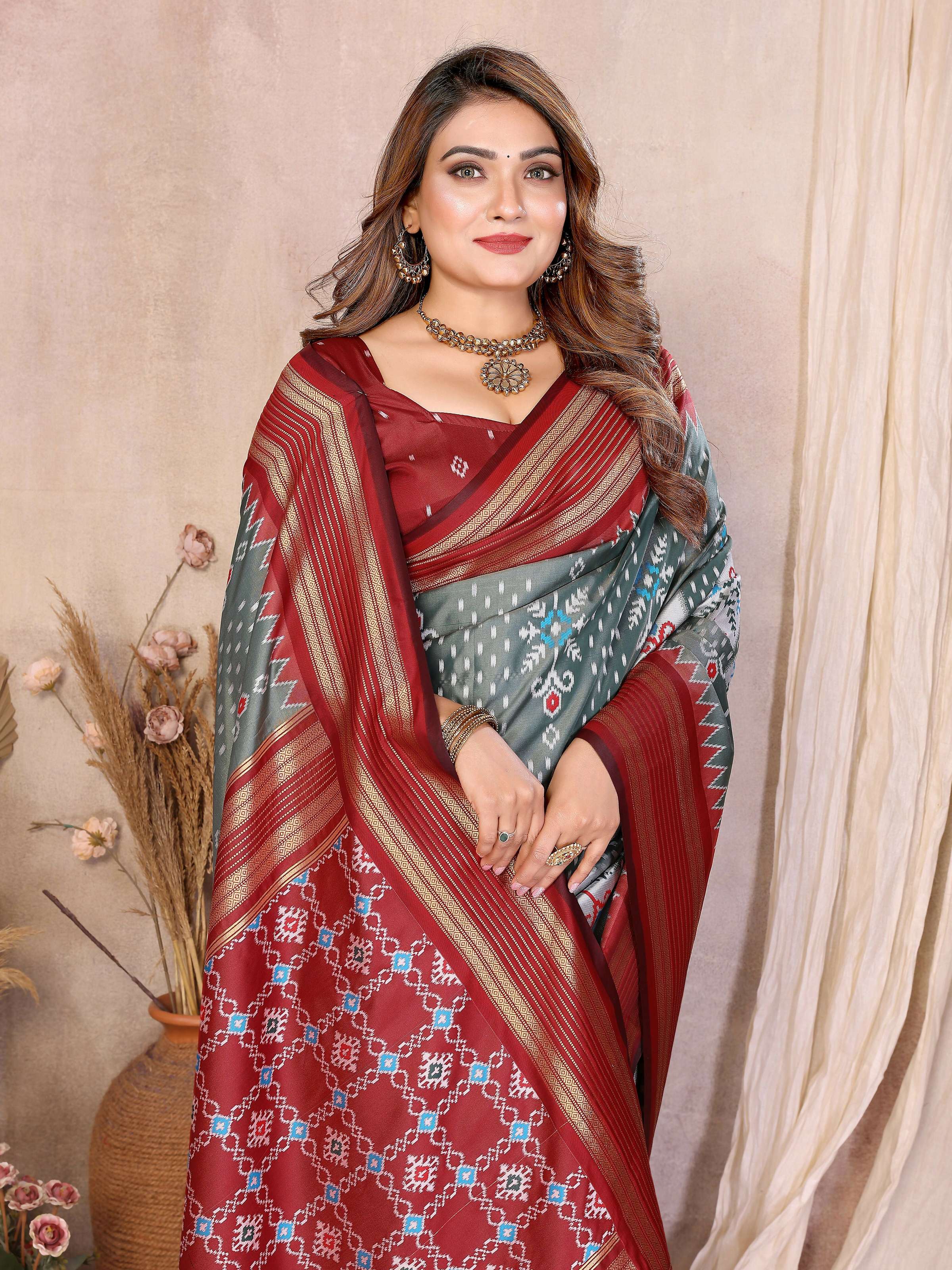 Grey Soft Silk Weaving Saree with Subtle Sophisticated Shine