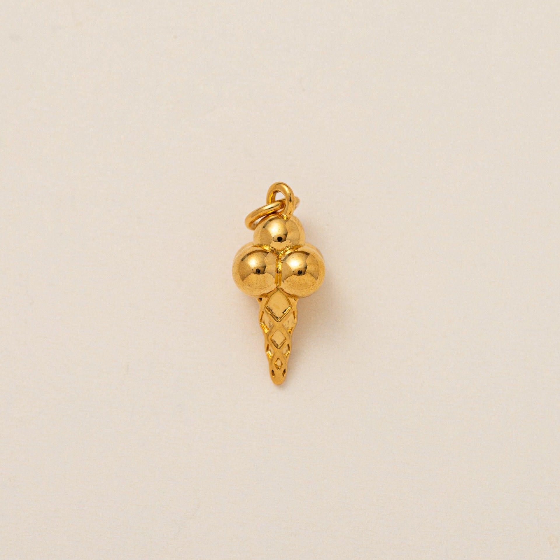 18K Gold Vacuum Plated Small Pendant Necklace