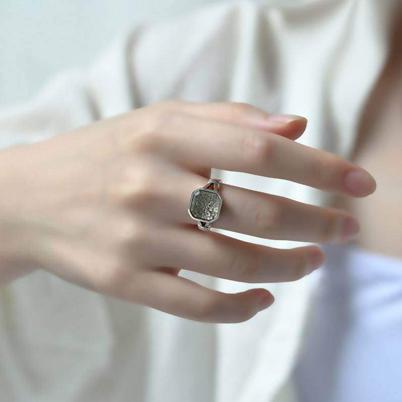 Men's And Women's Square Zircon Ring