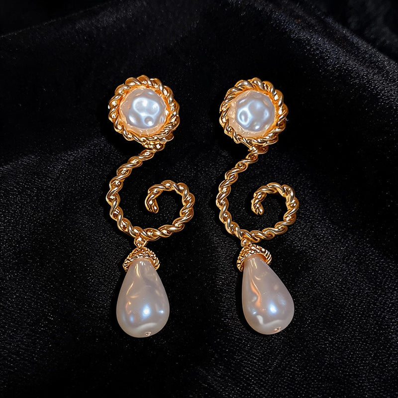 Women Water Drop Pearl Pendant Dangle Stud Earrings,French Retro Heavy Craft Style Light Luxury Versatile Fashion Jewelry For Daily Occasion