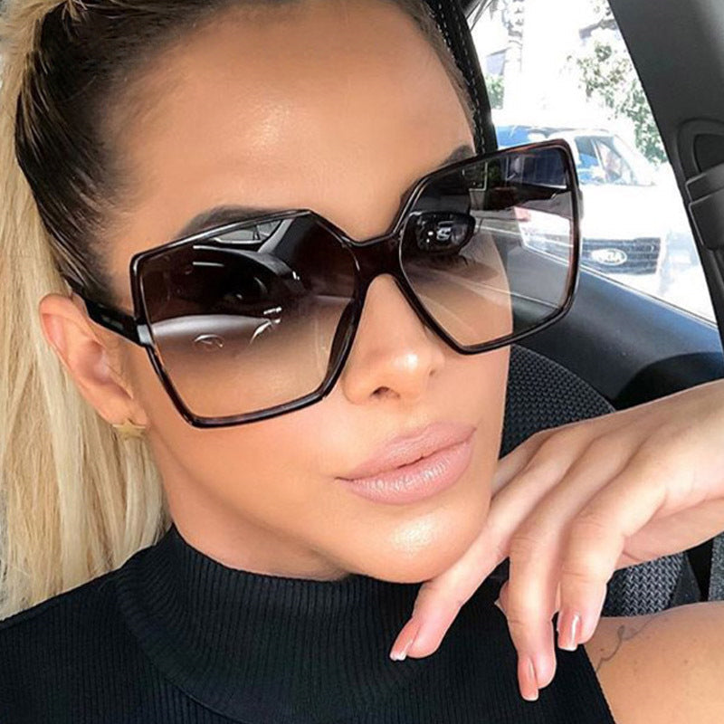 Stylish vintage big frame sunglasses in tortoiseshell and black colorways.