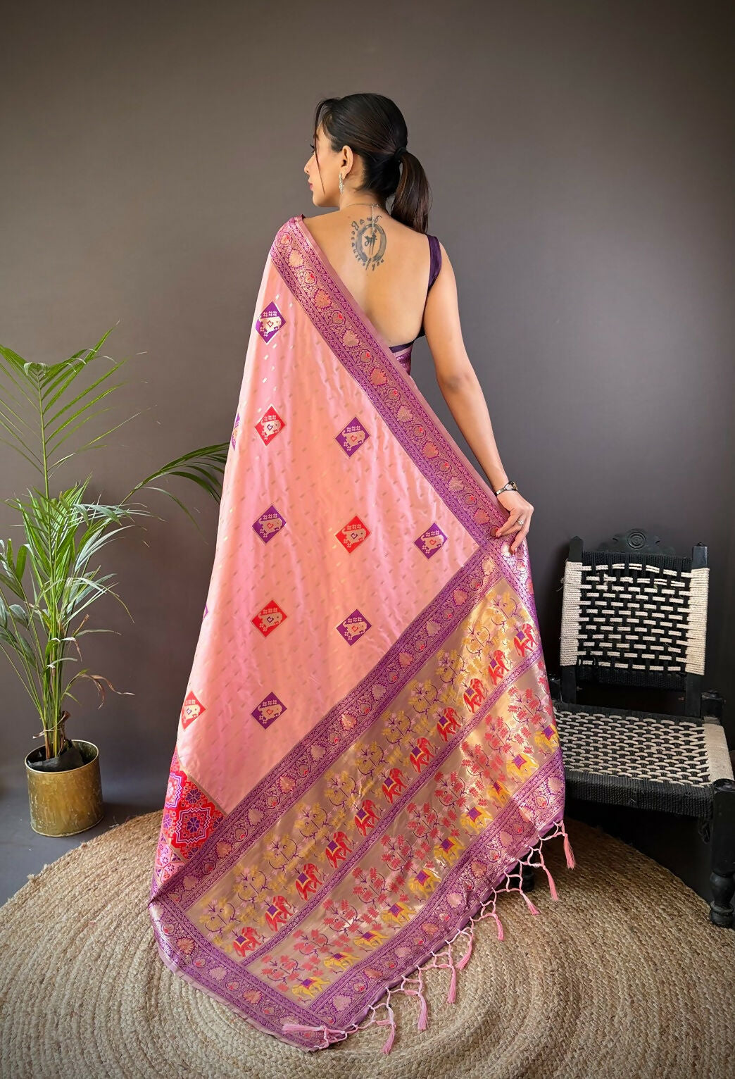 Lavender Small Butti Banarasi Silk Saree with Blouse Piece