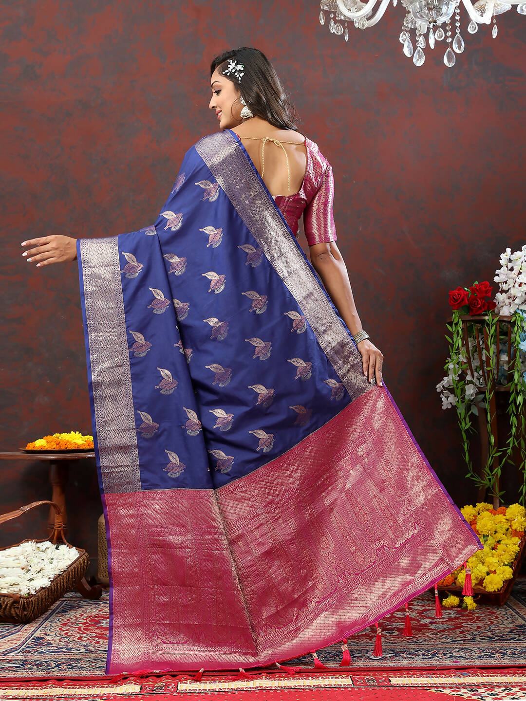 Navyblue Soft Silk Saree with Elegant Zari Weaving Design