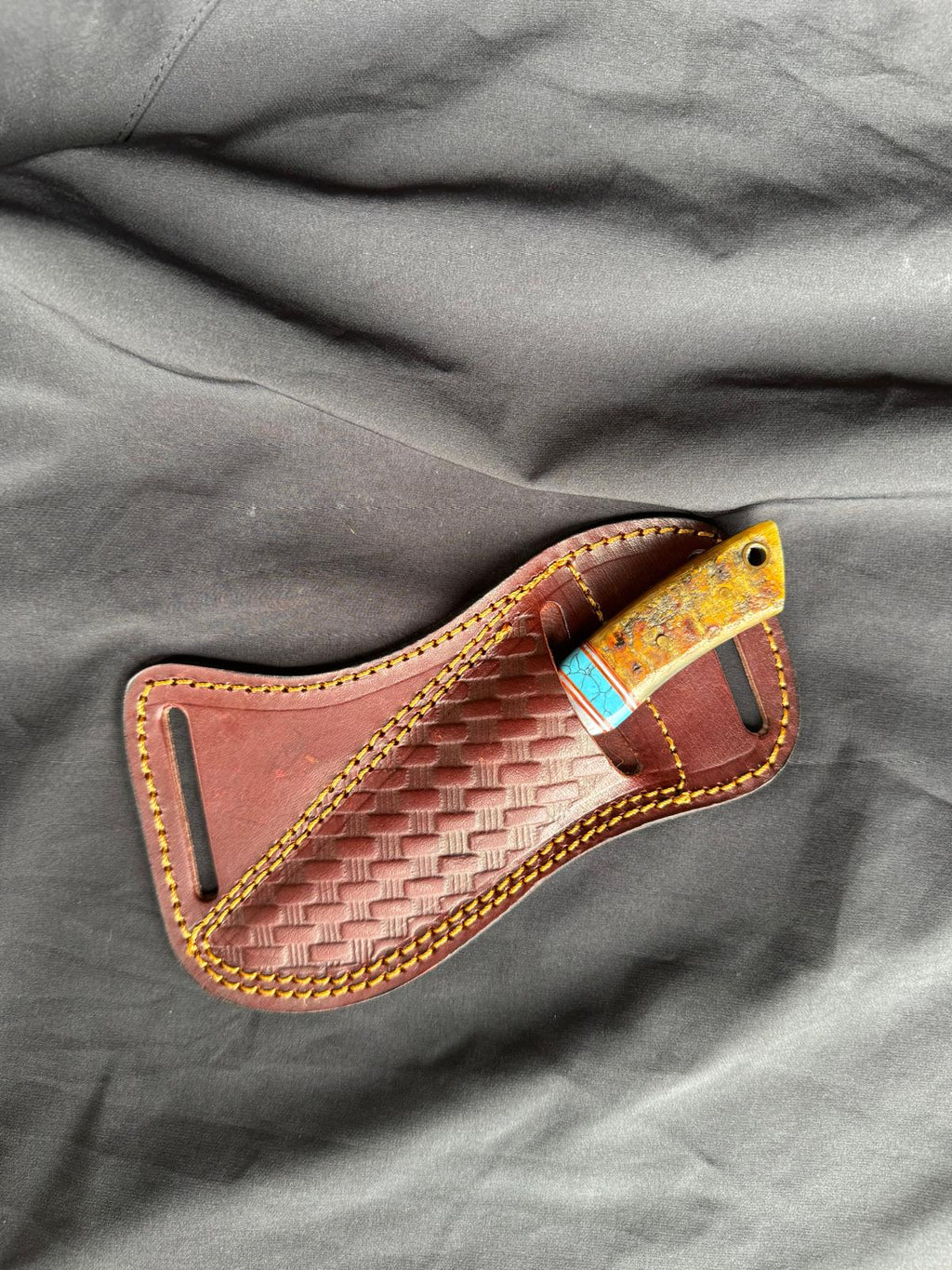 Titan "Amber Mesa" Damascus Skinner | Genuine Damascus Steel Blade, Turquoise Inlay TIK-017