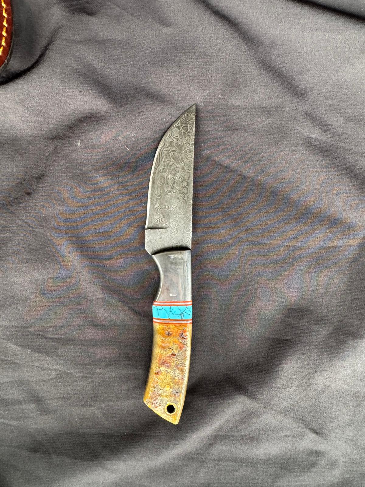 Titan "Amber Mesa" Damascus Skinner | Genuine Damascus Steel Blade, Turquoise Inlay TIK-017