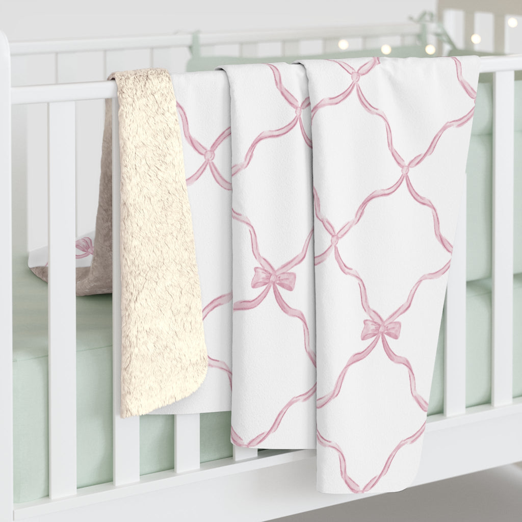 Three Bees Trellis Bow Cozy Sherpa Fleece Blanket - Pink