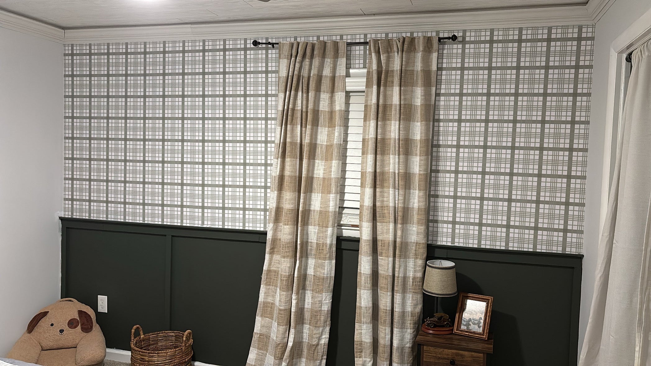 Henry Plaid Removable Wallpaper in White, Sage-Green, and Tan
