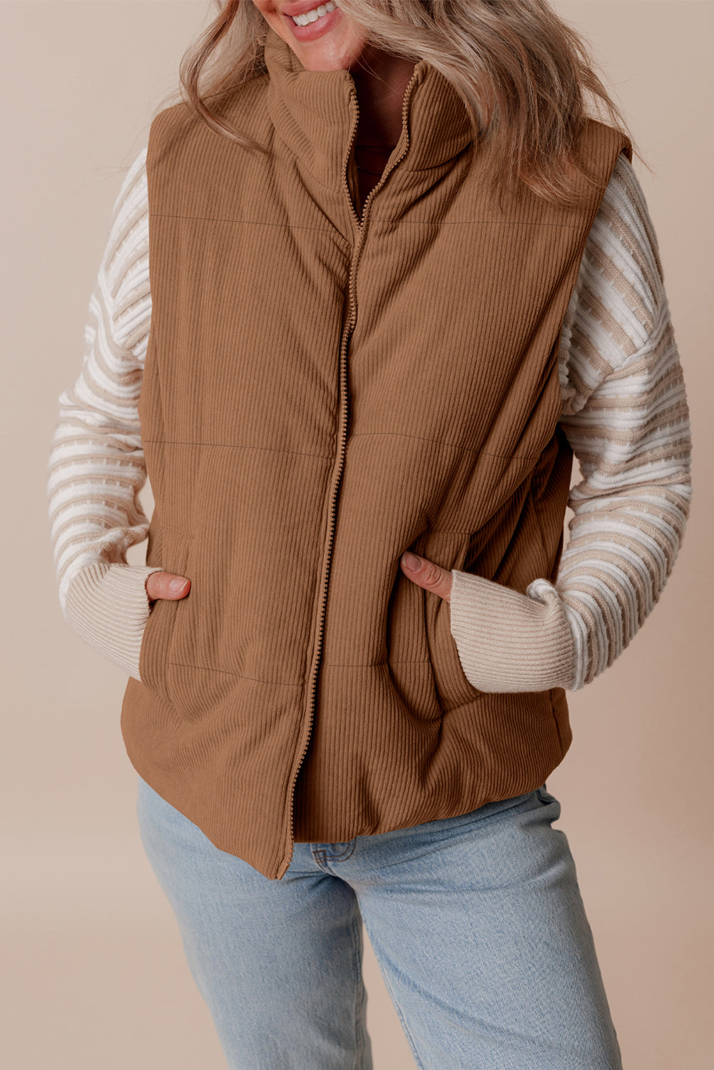 Women's Corduroy Stand Neck Zipped Puffer Vest Cropped Outerwear