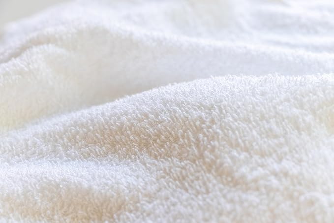 CH White Bath Towels Bulk - 22 x 44 Inches, 100% Cotton Economy Light Weight Towels for Commercial Use - Quick Dry, Ultra-Soft, and Absorbent Bulk Towels (36 Pack)
