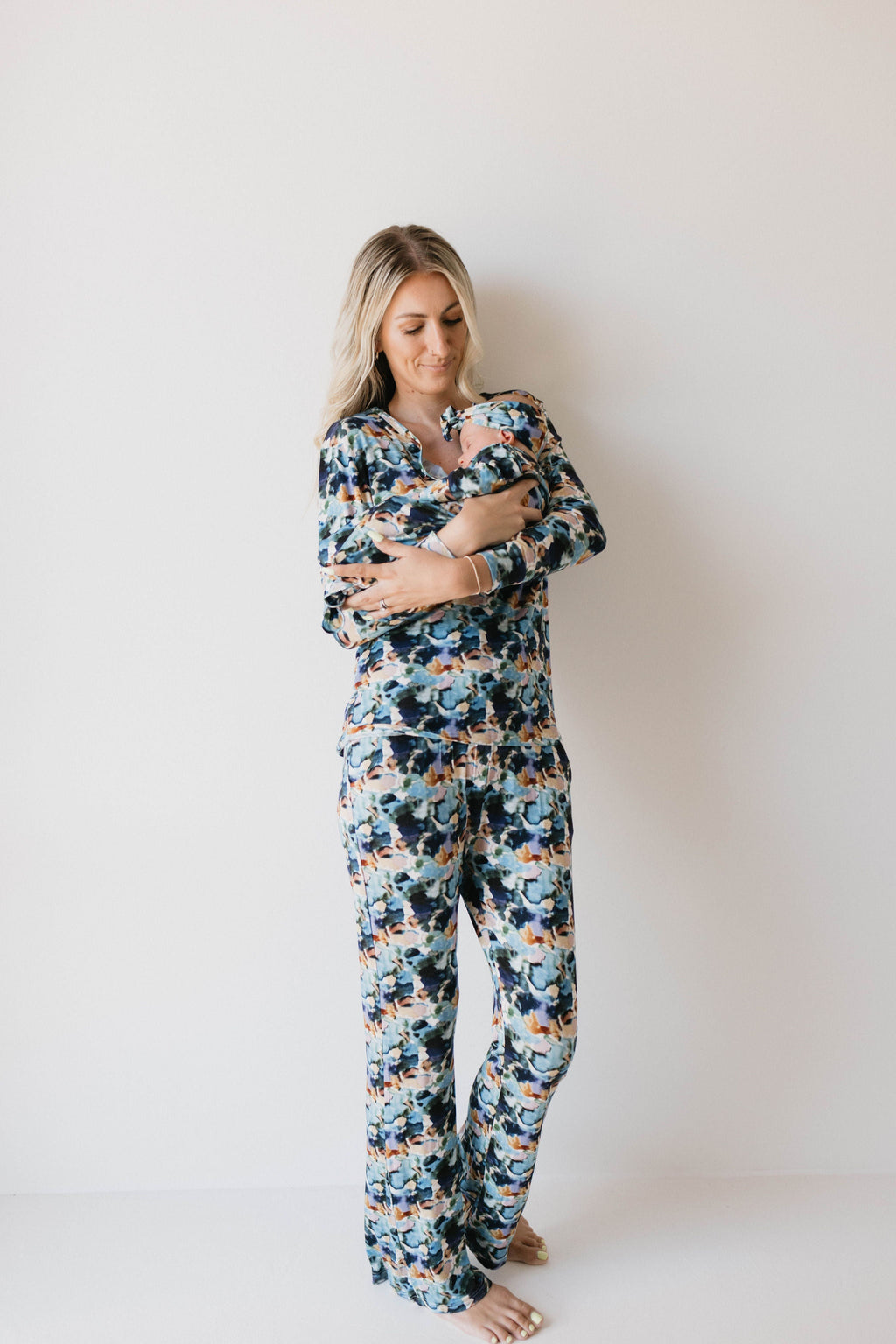 Women's Long Sleeve Bamboo Pajama Set in Watercolor Charli Print