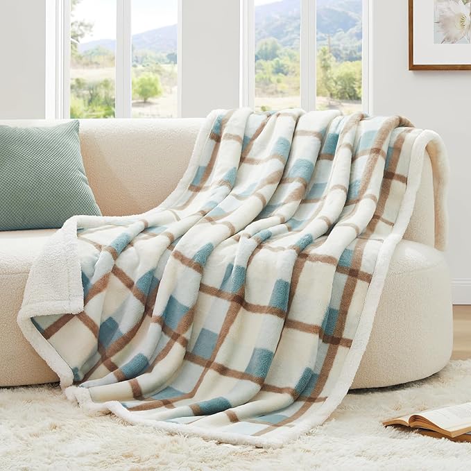 PU MEI Super Soft Faux Rabbit Fur Sherpa Fleece Throw Blanket, Reversible Luxury Cozy Cute Furry Blanket, Plush Warm Shaggy Fluffy Checkered Blankets for Sofa Couch Bed (Green-Plaid, 60" x 80")