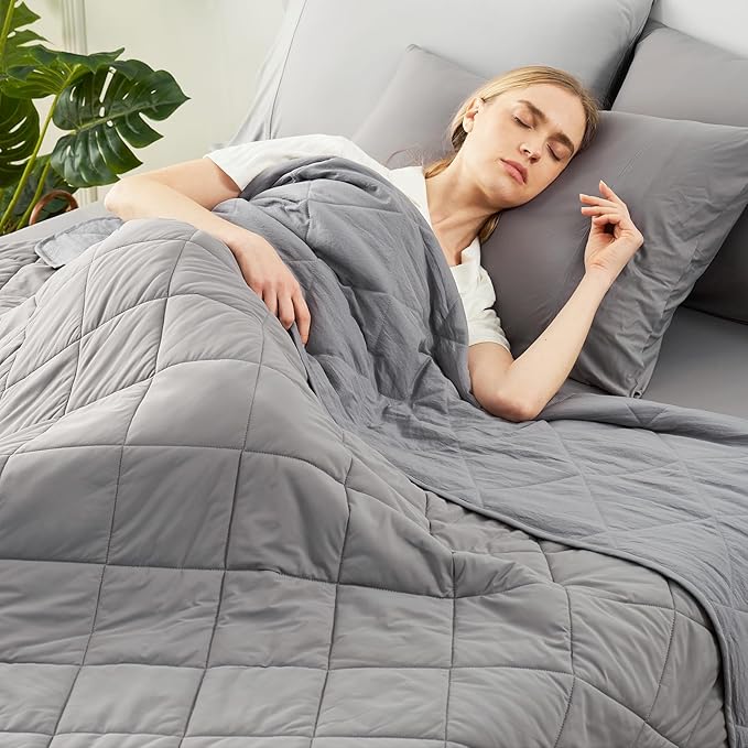 Cozy Bliss Cooling Throw Blanket for Hot Sleepers, Q-Max 0.4 Cooling Comfort 50x70, Cold Blankets for Night Sweats Sleeping, Ultra-Cool Lightweight Breathable Summer Blanket for Bed Travel