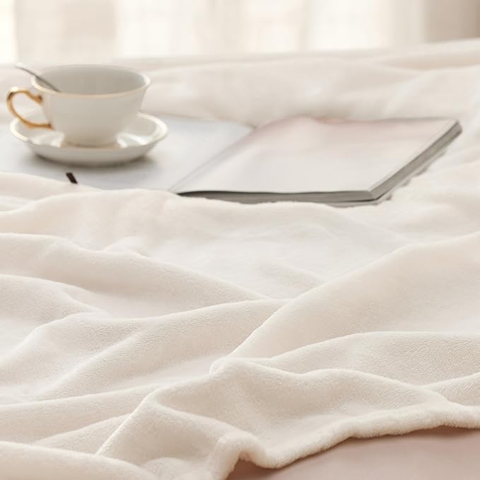 Bedsure Fleece Bed Blankets Full Size Cream - Soft Lightweight Plush Fuzzy Cozy Luxury Blanket Microfiber, 84x90 inches