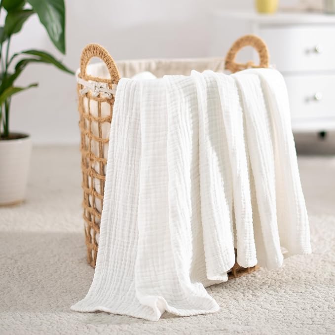 Carriediosa 100% Cotton Muslin Throw Blanket 66" X 90" Twin XL Size，4-Layers Summer Gauze Throws for Bed Couch，Soft Lightweight Breathable Linen Blankets Bedspread for Adults All Season，White