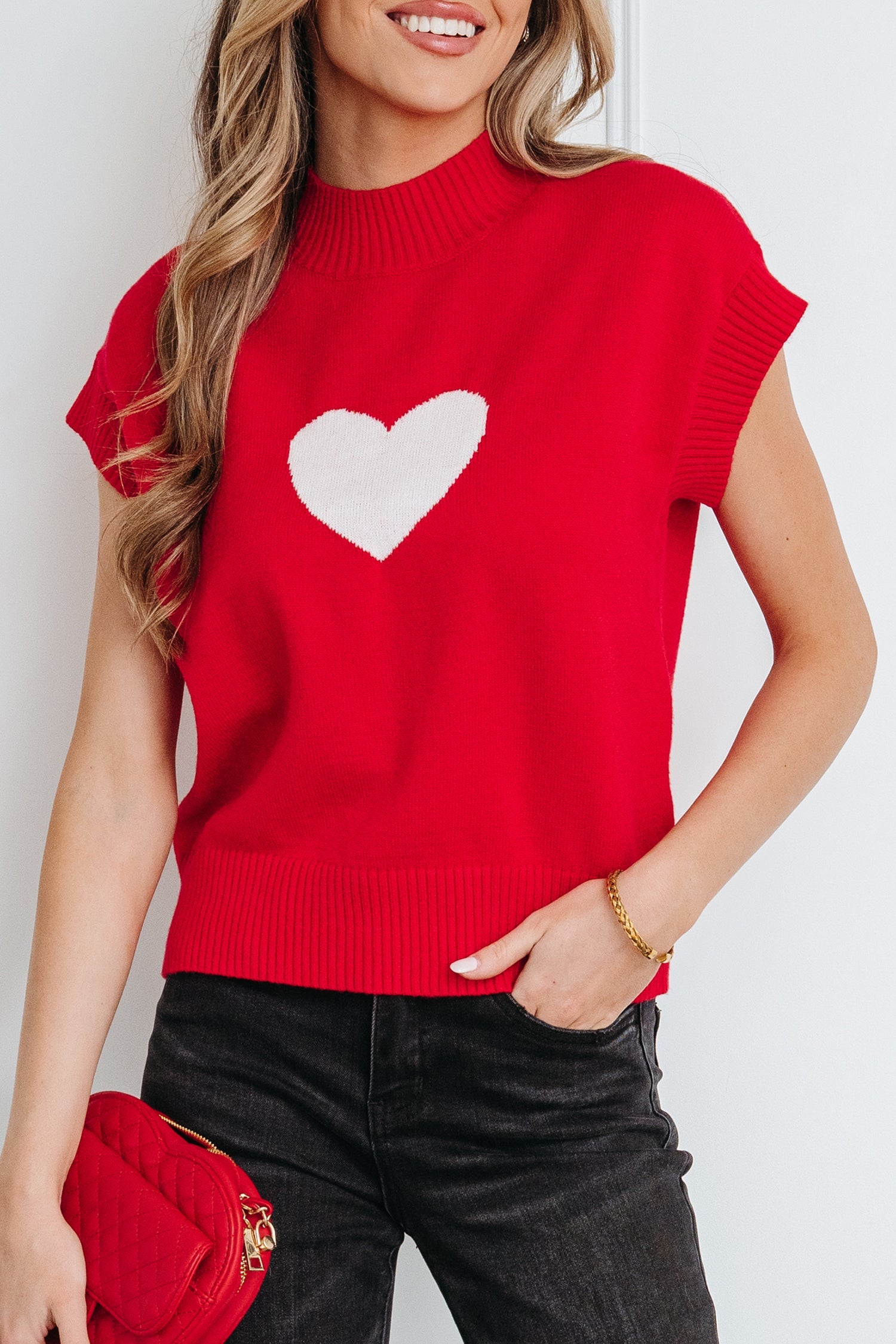 Genevieve Cropped Short Sleeve Heart Graphic Knit Sweater