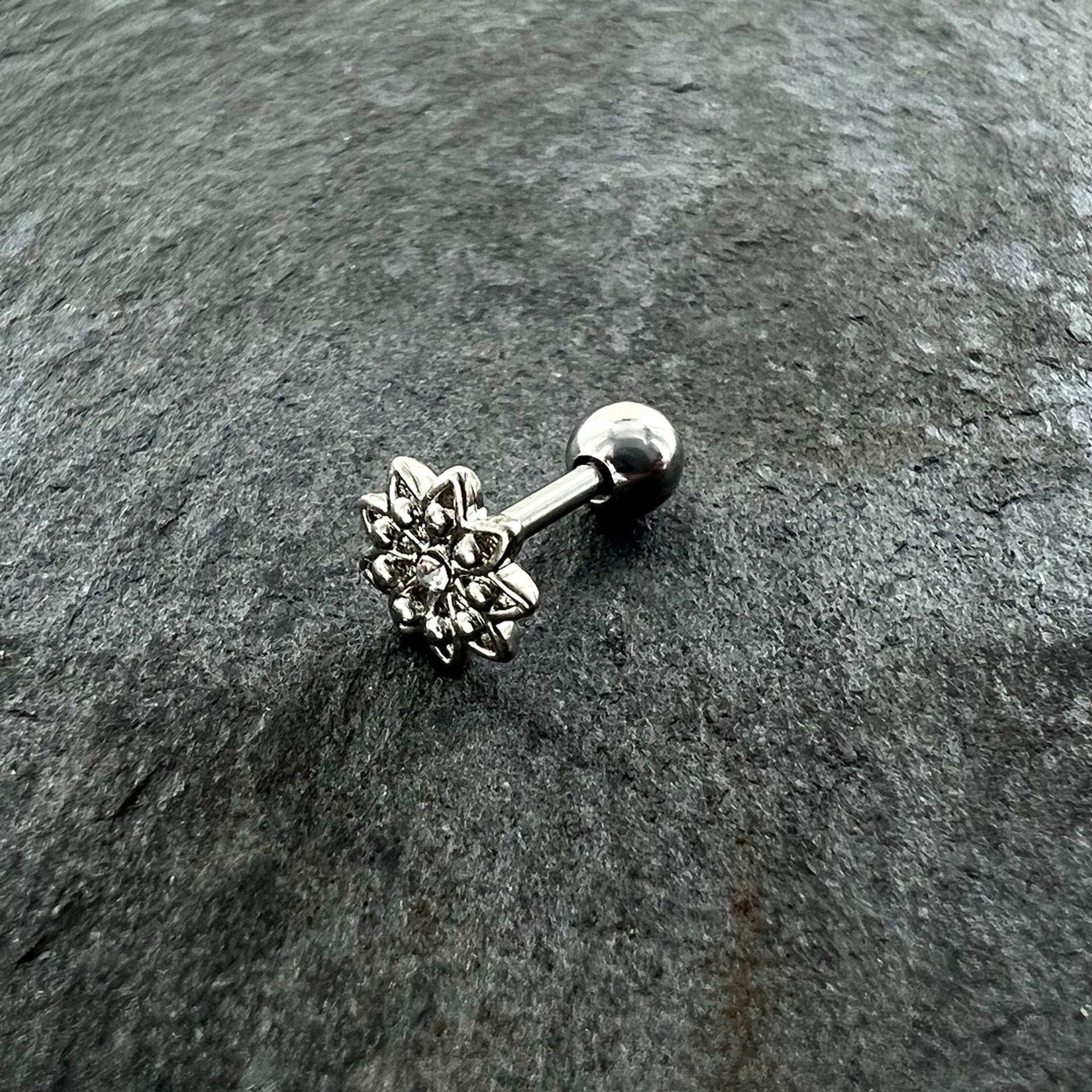 16G 1/4 Clear Gem Starry Flower Cartilage Tragus Earring