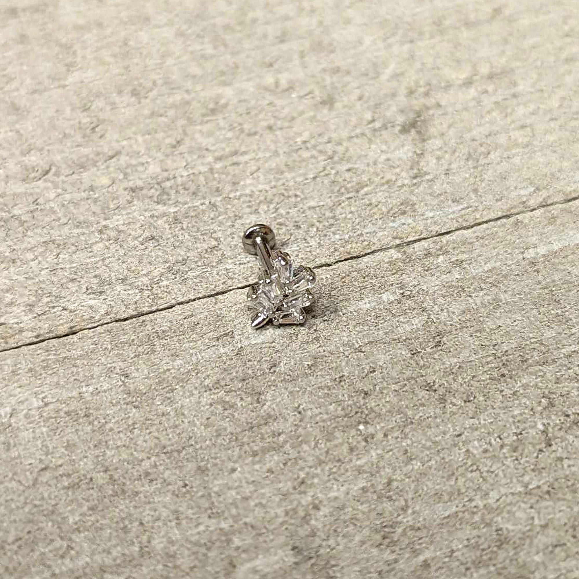 16G 1/4 Clear CZ Gem Leafy Branch Threadless Labret Tragus