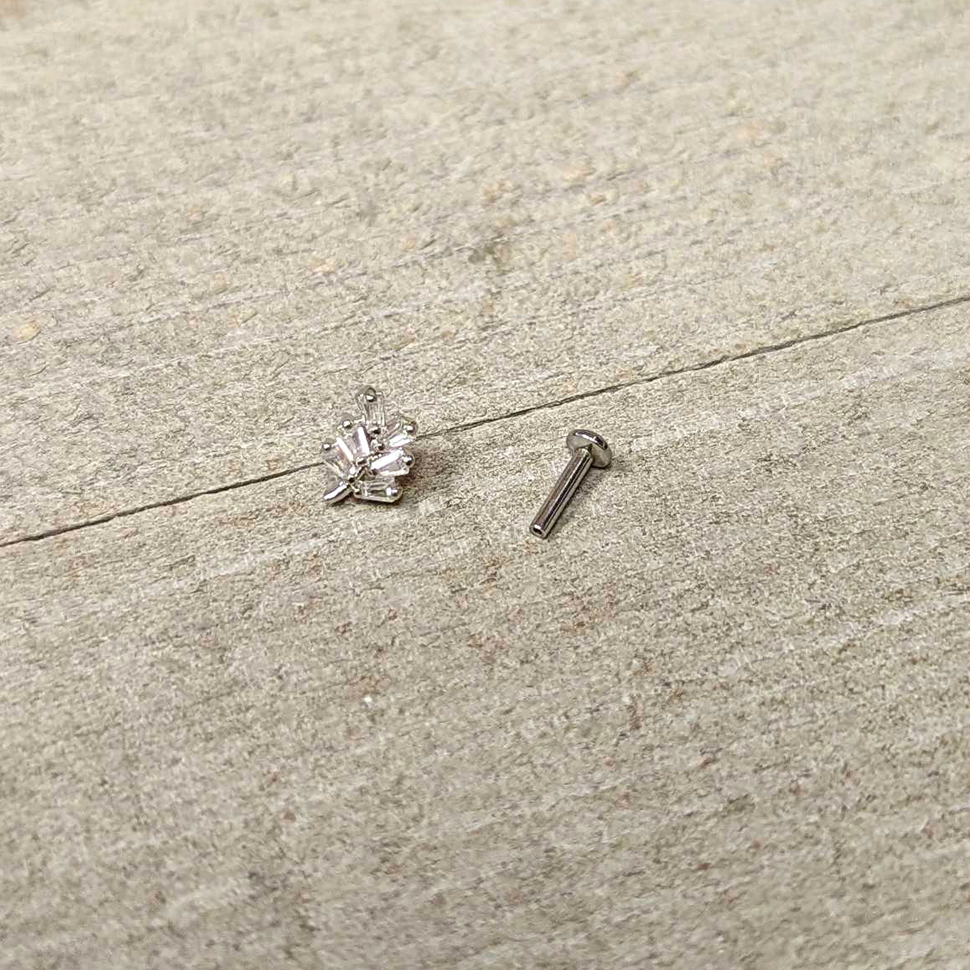 16G 1/4 Clear CZ Gem Leafy Branch Threadless Labret Tragus