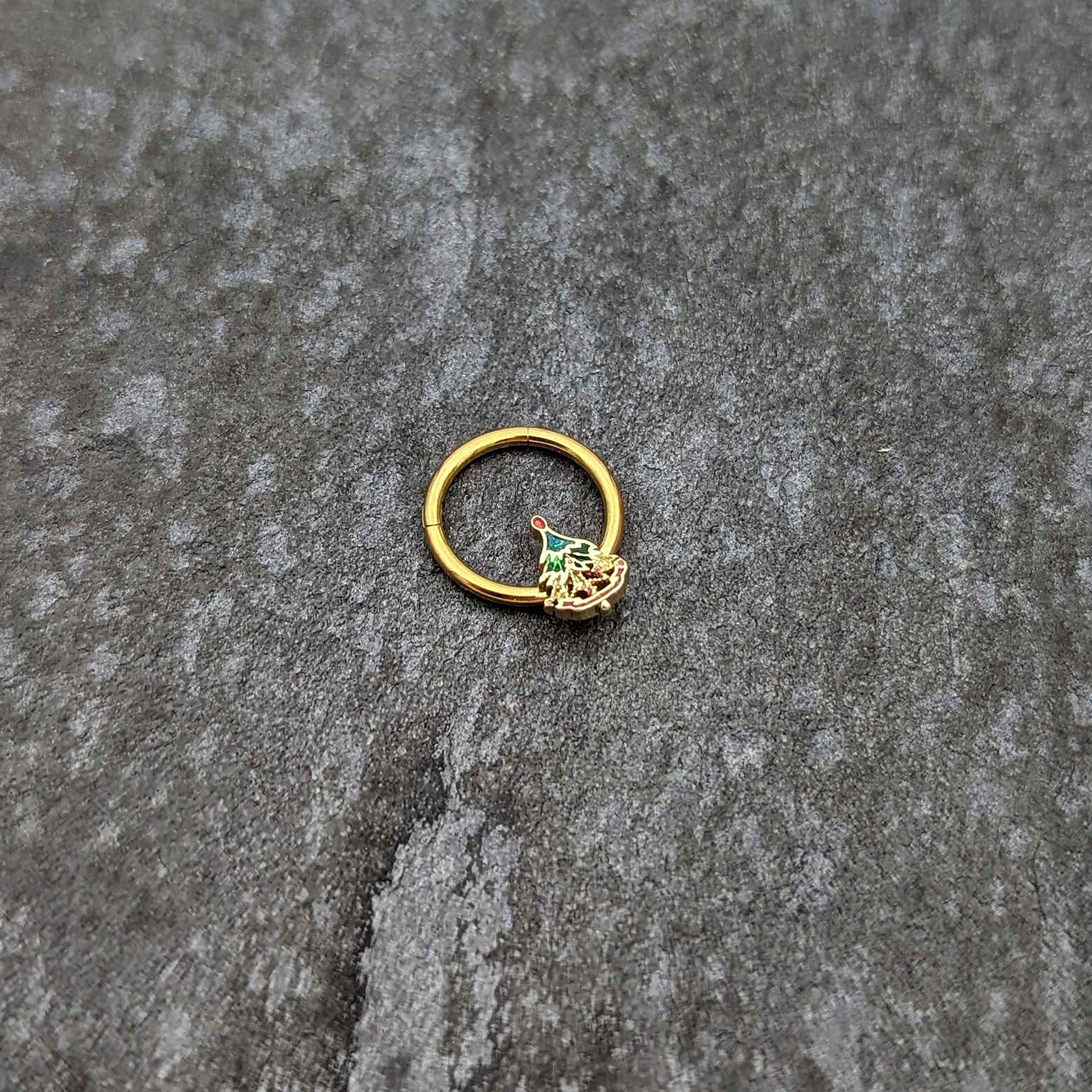 16G 3/8 Red Gem Gold Tone Deco Holiday Tree Hinged Segment Ring