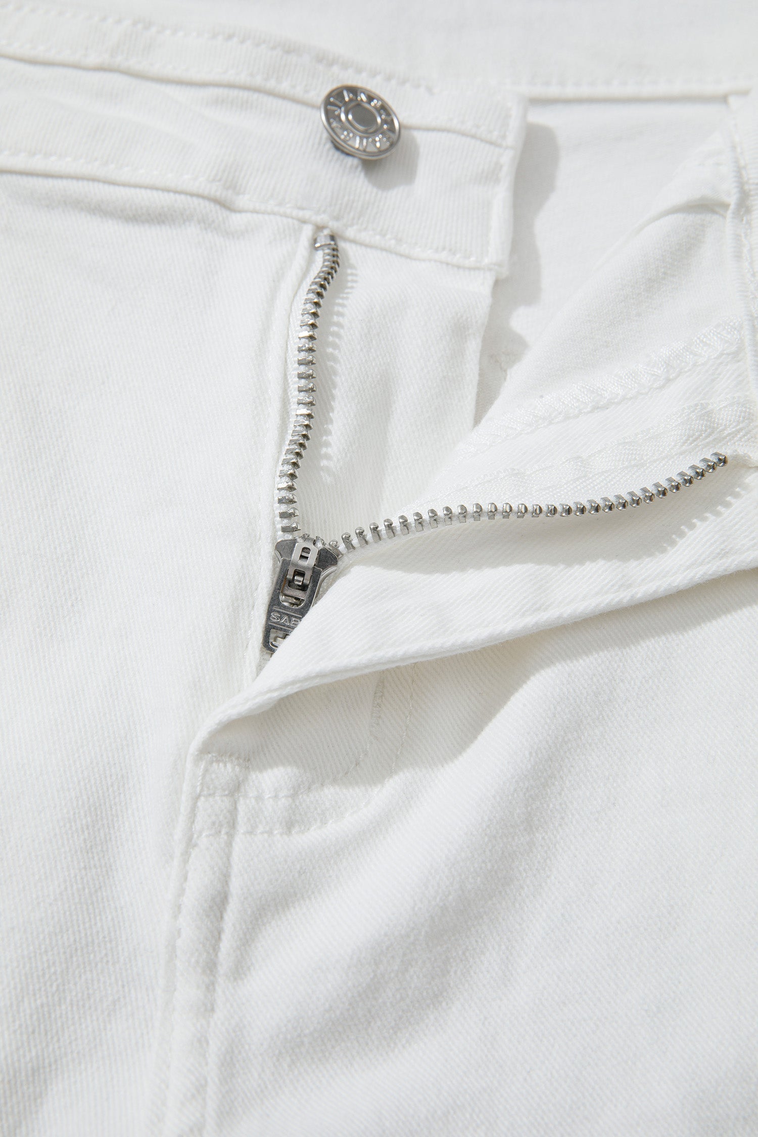 Zariyah Wide Leg Loose Casual Jeans in White Bone Wash