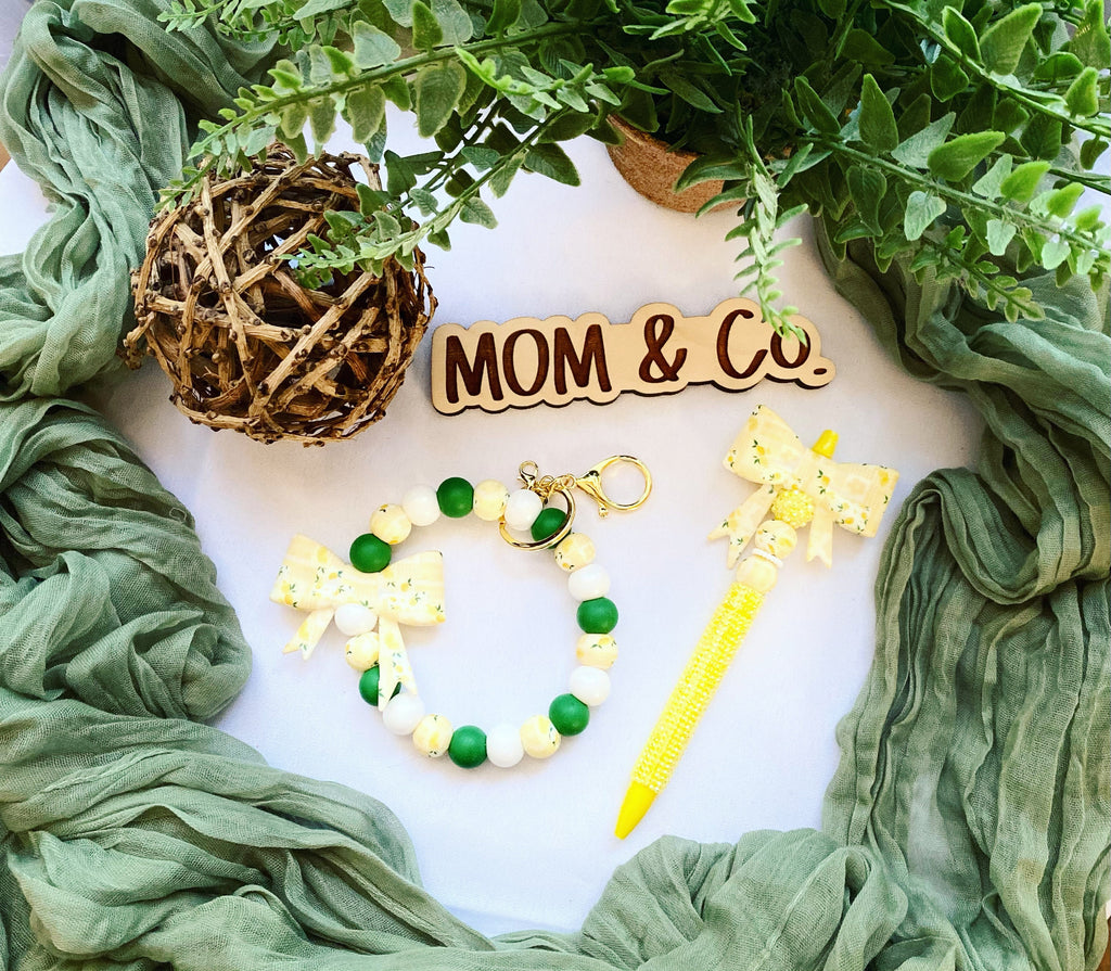 Lemondrop Bow Bead Wristlet and Pen