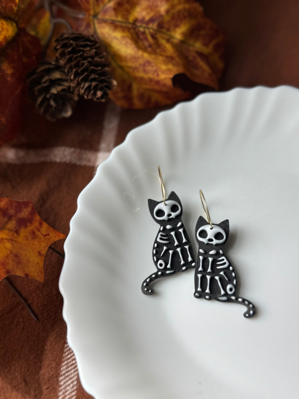 Skelekittens