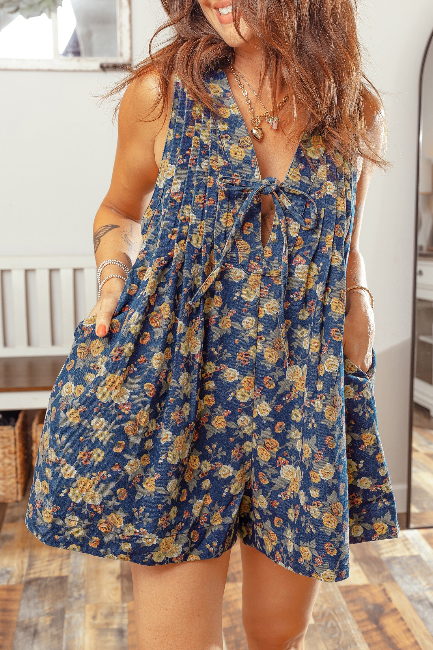 Blue Retro Floral Print V-Neck Sleeveless Denim Romper with Bow