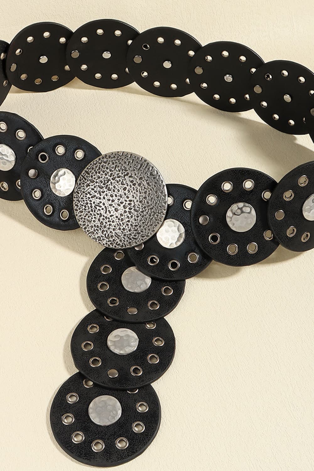 Round Shape PU Leather Belt with Modern Buckle