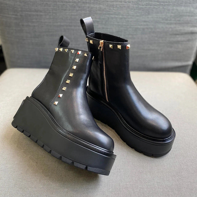 Chunky Platform Black Rivet Chelsea Ankle Boots for Women - Image 4