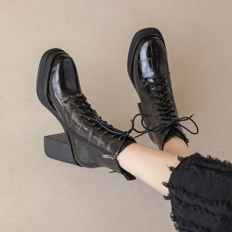 Women's Retro Fashion Embossed Chunky Heel Ankle Boots - Image 6