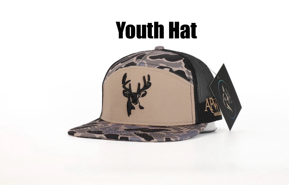 Youth 7 Panel Hardwoods-II snapback hat with 3D puff Buck logo and black mesh back.