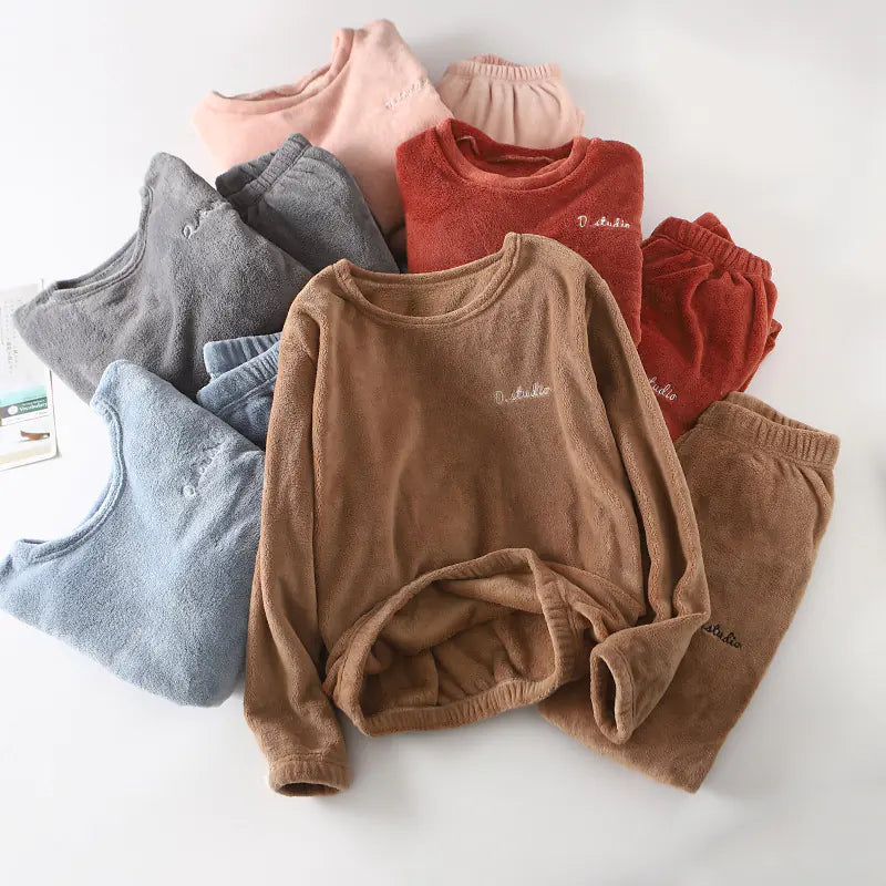 Women's Winter Cozy Loungewear Set with Fleece Pants