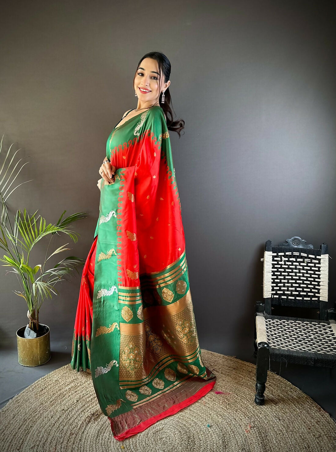 Joban Fashion Green Peacock,Butti Banarasi Silk Sarees