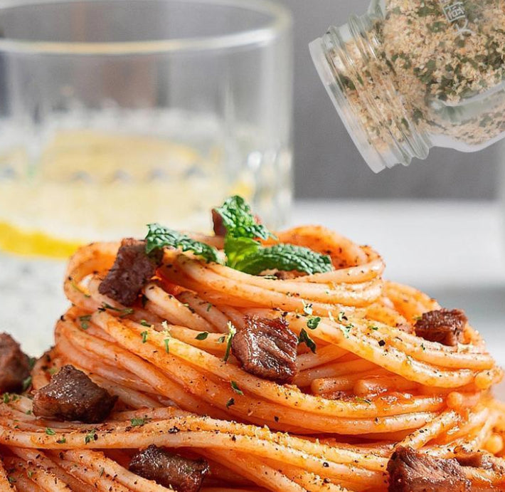 Parsley Garlic And Salt Seasoning Powder Enhances The Flavor Of Light Dishes