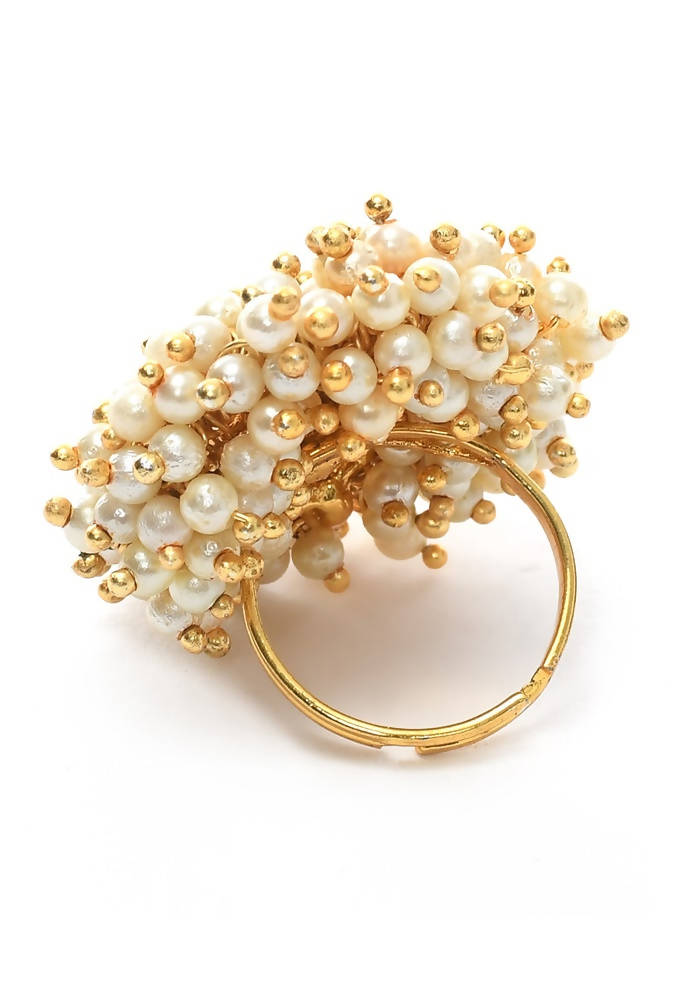 Gold-Plated Statement Ring with Pearls – Elegant Brass Jewelry