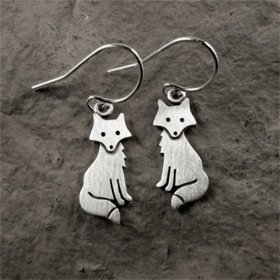 Retro Creative Small Animal Earrings Fashionable And Unique Exquisitely Crafted