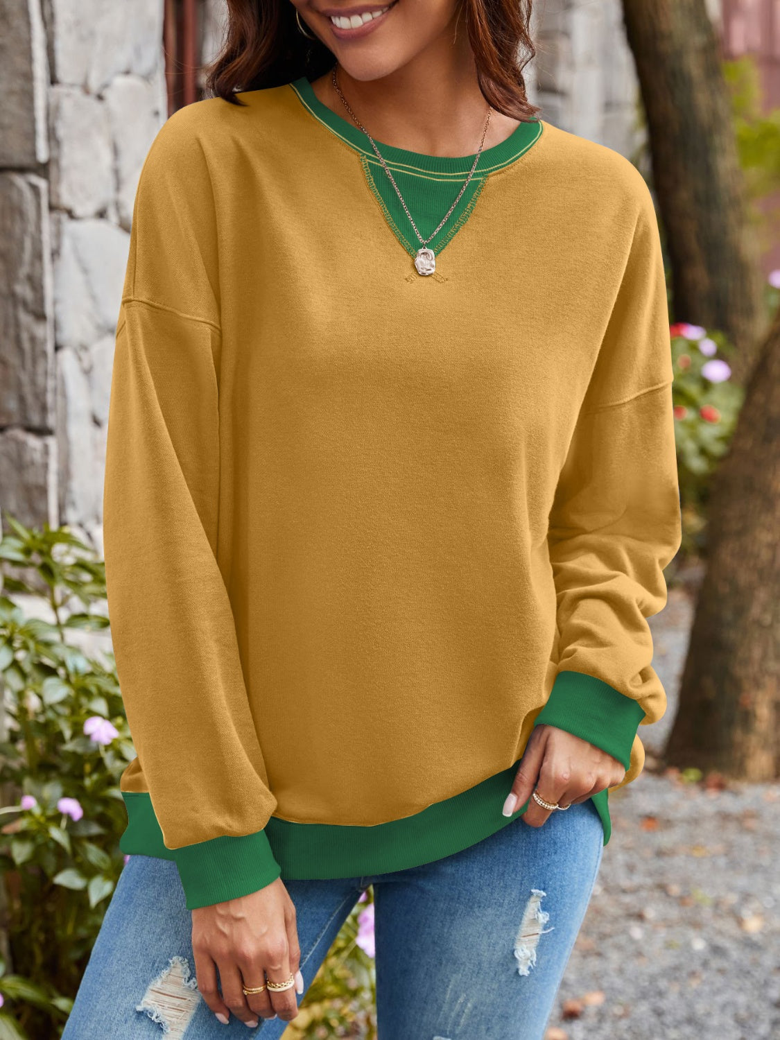 Women's Contrast Long Sleeve Sweatshirt