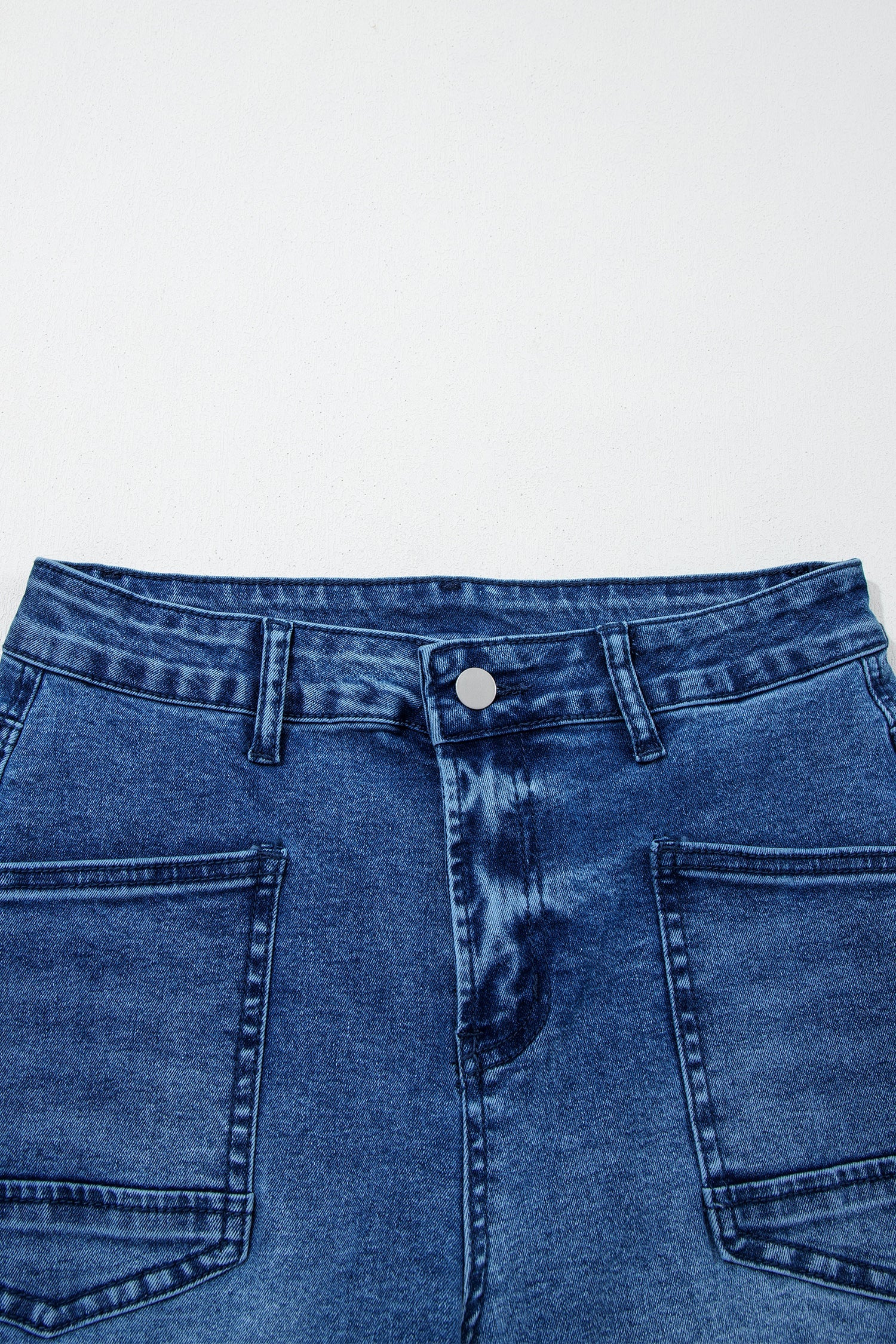 Frayed Hem Cropped Straight Leg Jeans