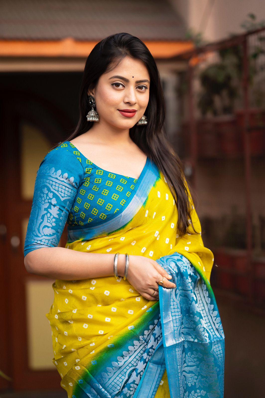 Lemon Jute Silk Printed Saree with Cut Broaso Border & Blouse