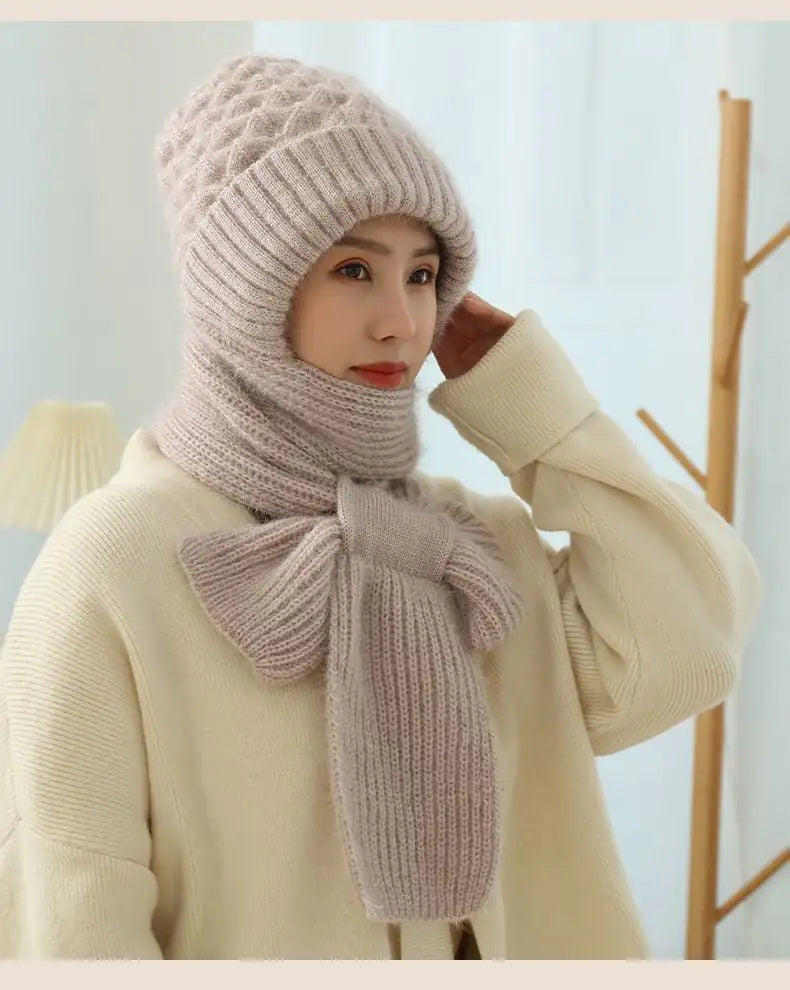 Women's Fleece-lined Knitted Scarf and Hat Set