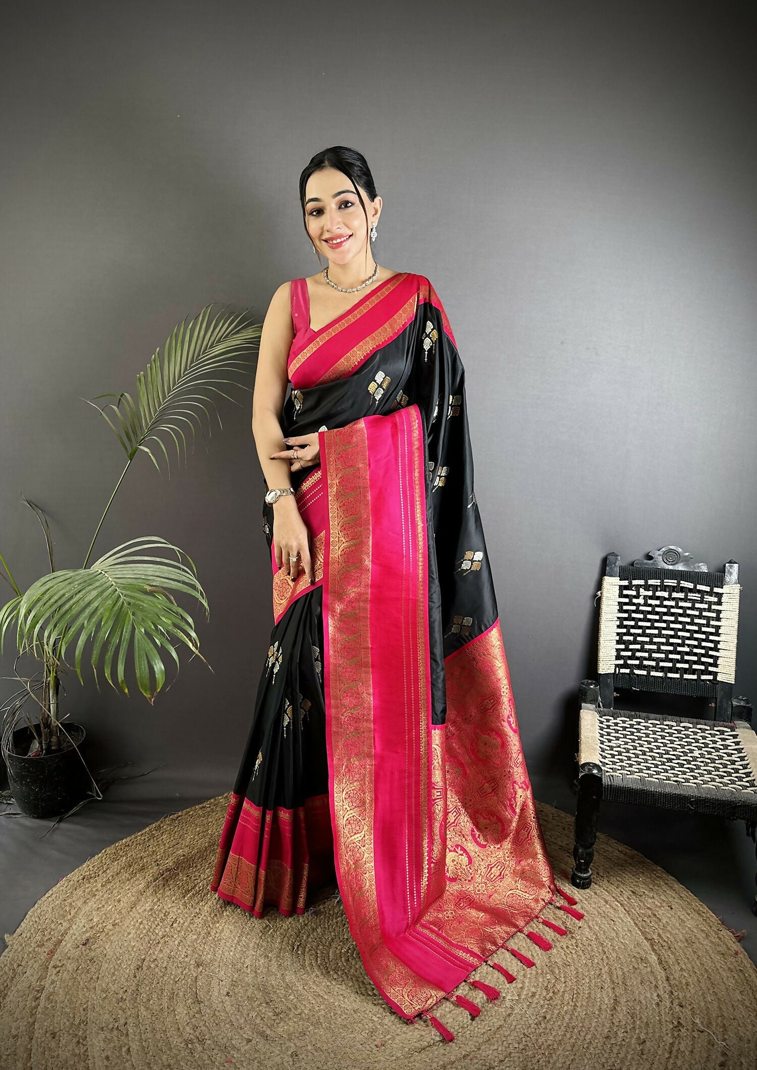 Joban Fashion Black Banarasi Soft Silk Woven Saree