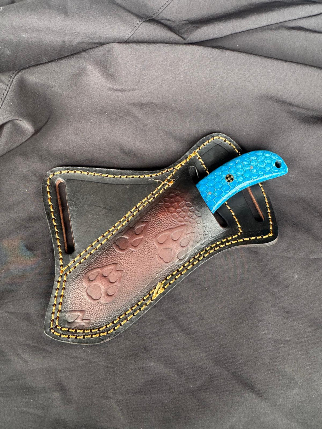 Titan "Blue Trail" Skinner | High Carbon RASP Steel Blade, Honeycomb Resin Handle TIK-002