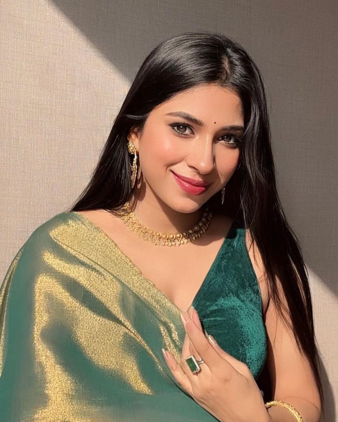 Bollywood Shaded Rama Fendy Silk Saree for Wedding and Party Wear