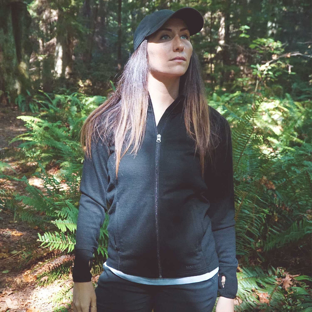 Women's Heavyweight Merino Wool Full-Zip Sweater in Navy or Black