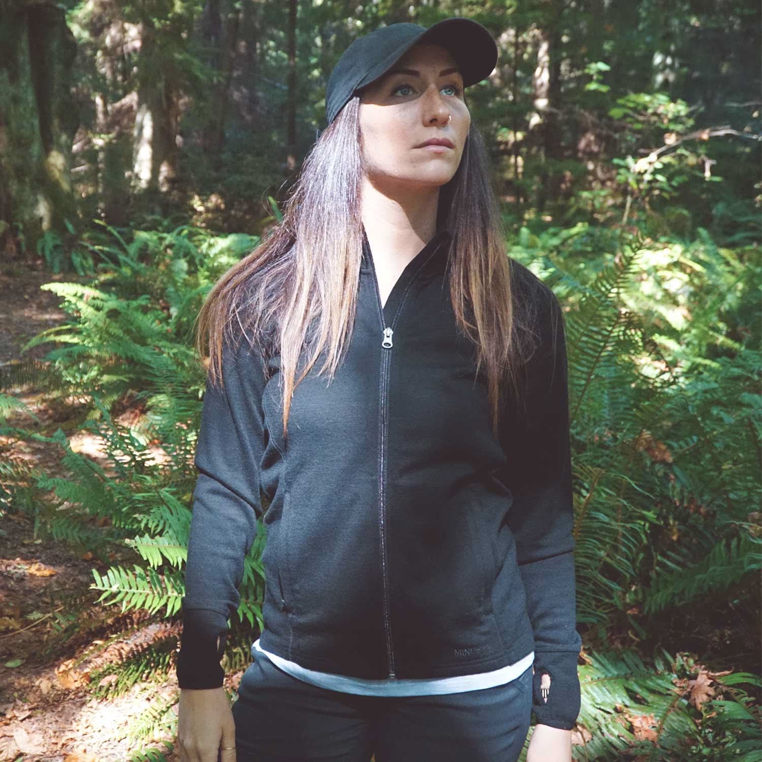 Women's Heavyweight Merino Wool Full-Zip Sweater in Navy or Black
