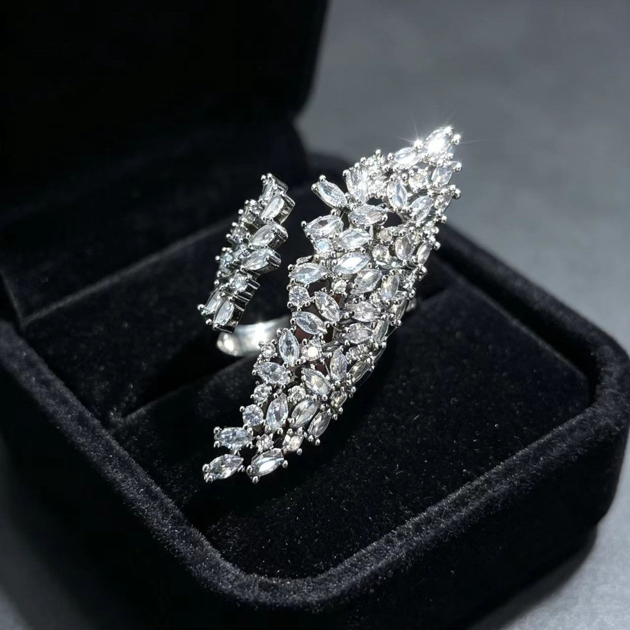 Zircon Inlaid Feather Open Ring