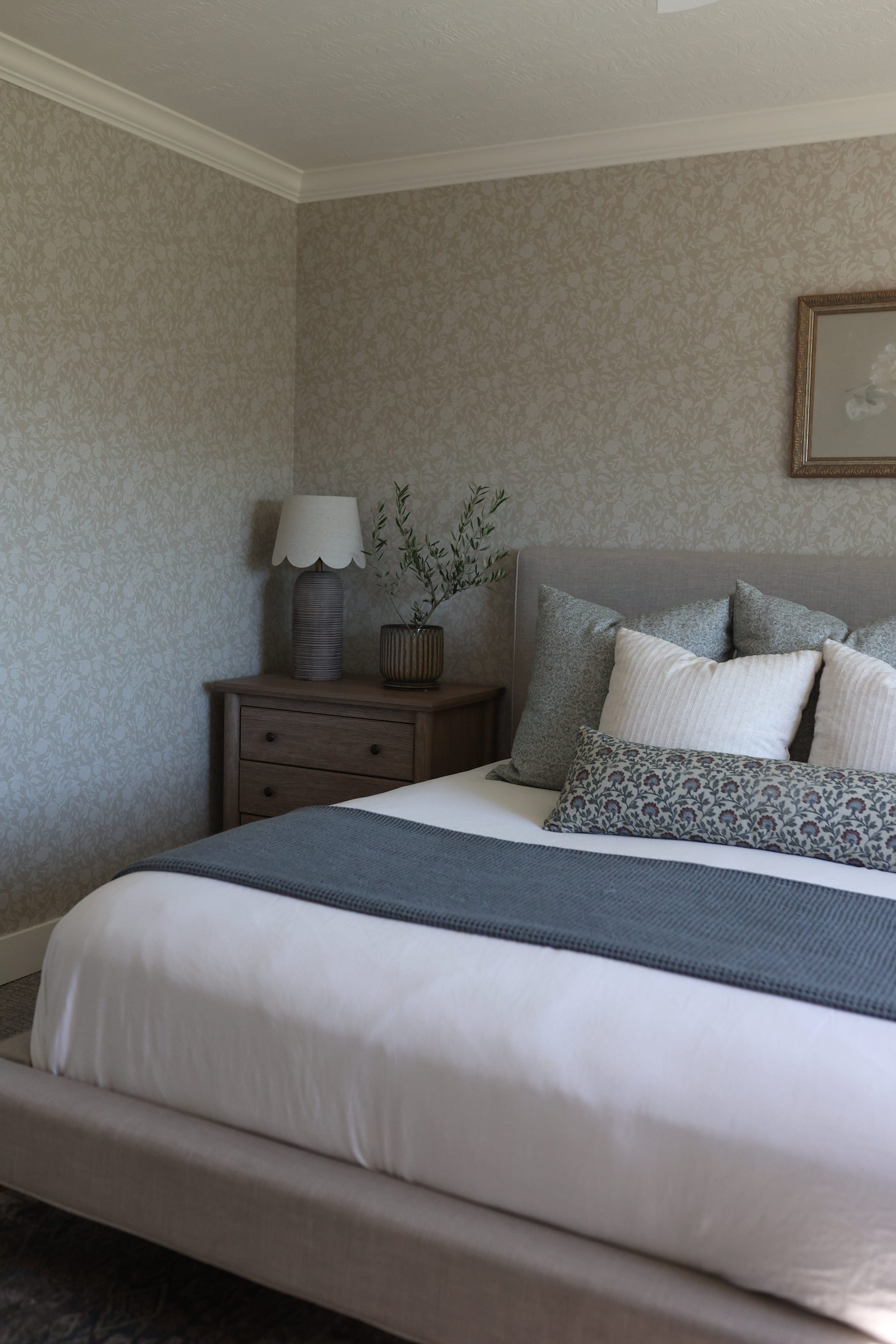 Leighton Removable Wallpaper - Peel and Stick Home Decor