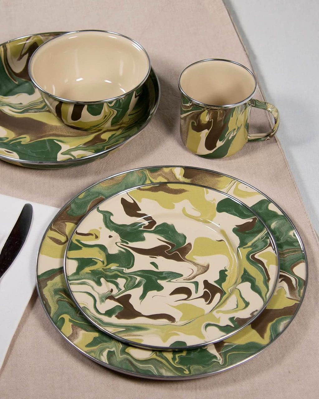 Camouflage Enamelware Sandwich Plates - Set of 4