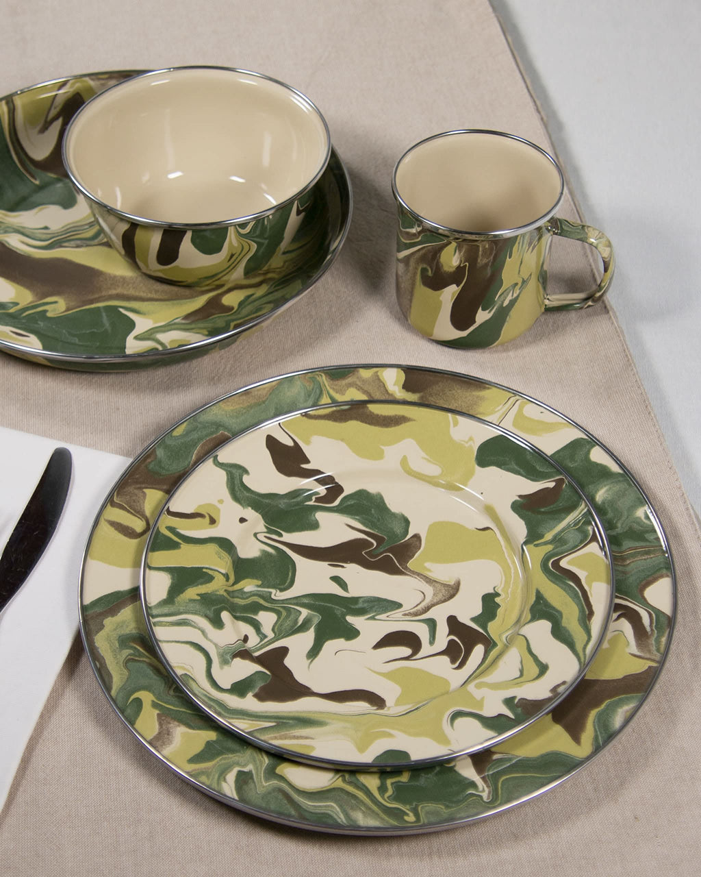 Camouflage Enamelware Mugs Set of 4 Rustic Camp-Core